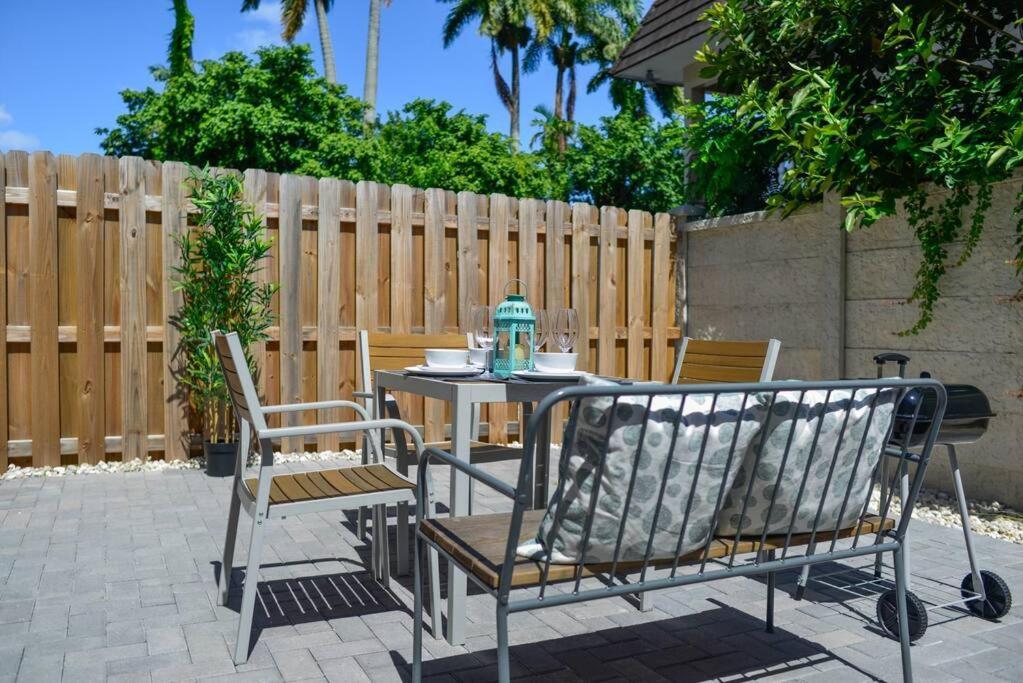 Awesome Townhouse 15 Minutes From The Beach 迈阿密 外观 照片